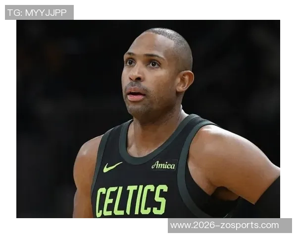 老将霍福德因右腿筋拉伤缺席第四节将进入每日观察状态 老将霍福德因右腿筋拉伤缺席第四节将进入每日观察状态